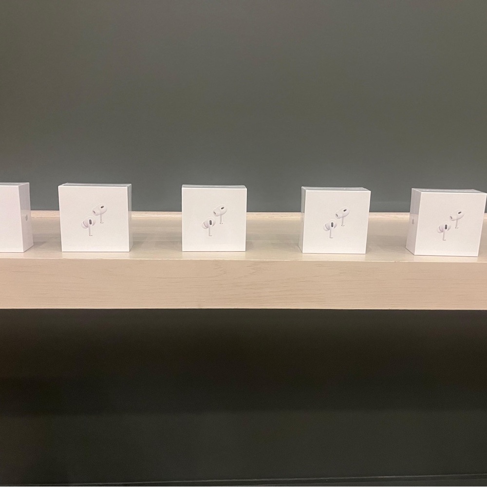 Apple White AIRPODS PRO